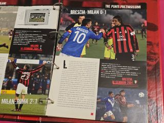 MILAN DA RECORD  CON LAMINE DORATE E FRANCOBOLLI