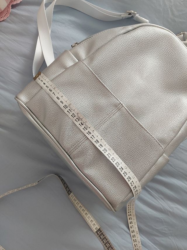 Mochila plateada