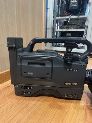 Cámara Hi 8 Sony EVW-300P