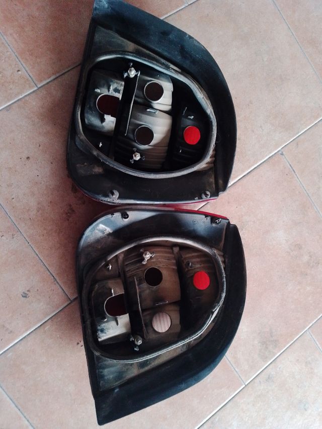 PILOTOS TRASEROS RENAUL SCENIC II