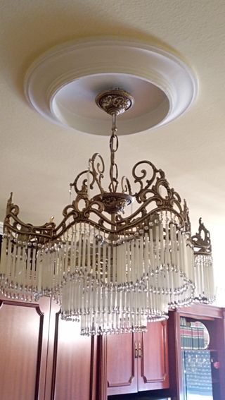 2 lámparas de bronce con cristalería