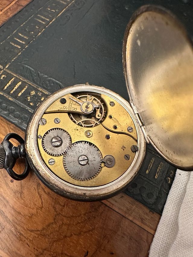 Antiguo reloj de bolsillo