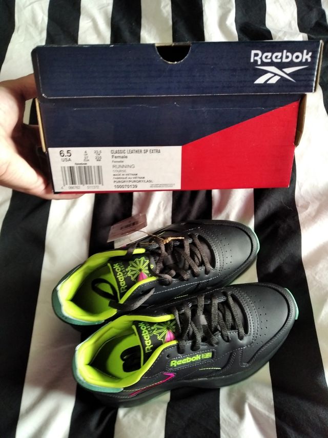 Reebok Classic Extra