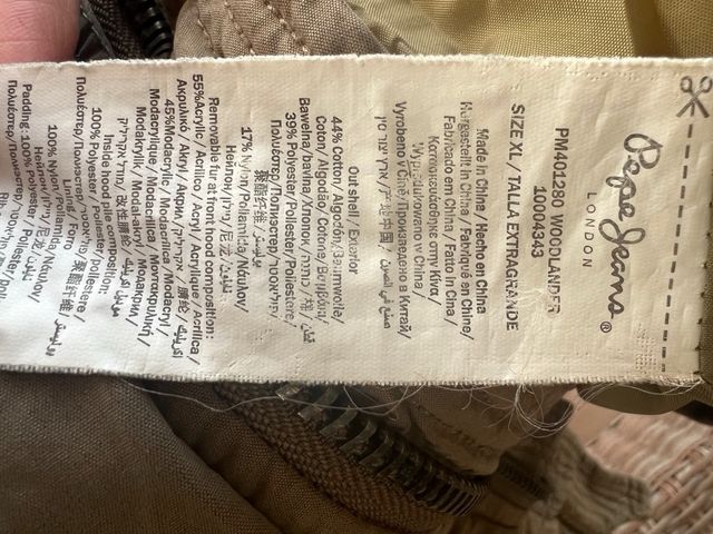 Chaqueta de invierno aislada Pepe Jeans Parka