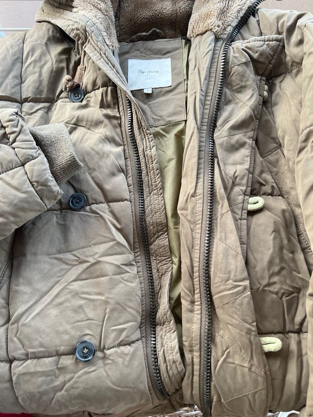 Chaqueta de invierno aislada Pepe Jeans Parka