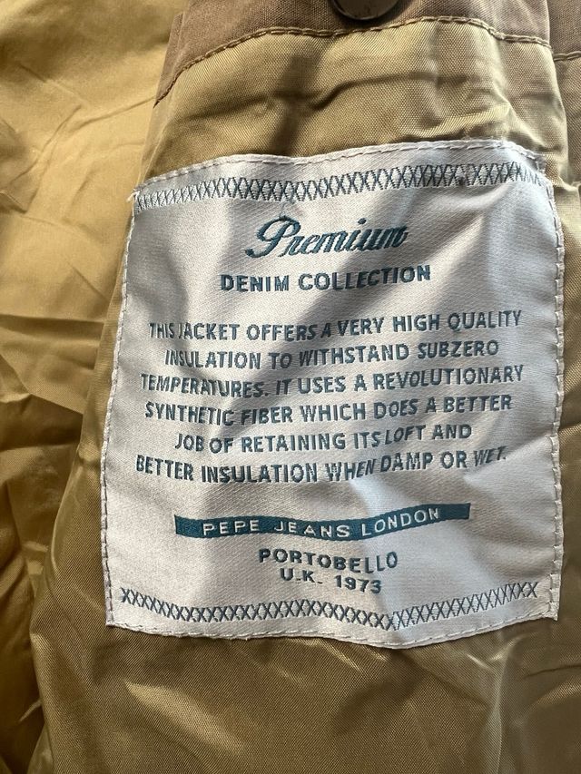 Chaqueta de invierno aislada Pepe Jeans Parka