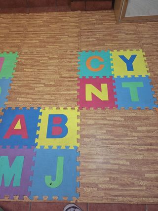 Alfombra puzzle goma eva
