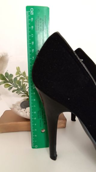 Zapatos negros de tacón