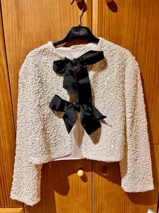 Chaqueta lentejuelas y lazos