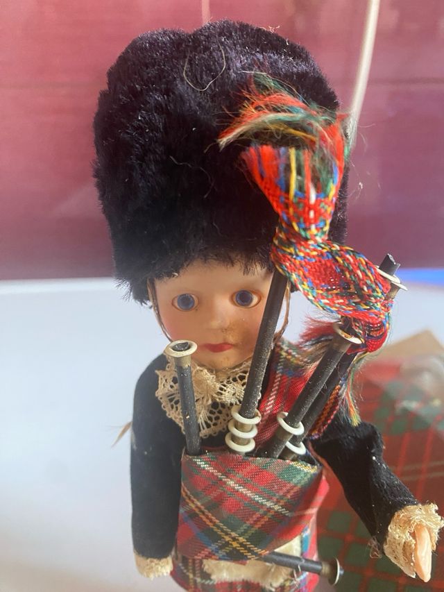 Scottish Boy Piper vintage Natale