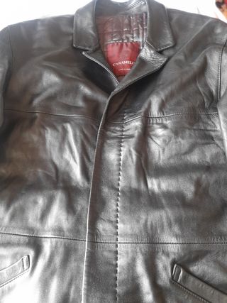 Chaquetón de cuero marca Caramelo