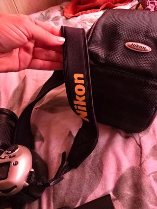 Cámara Reflex Nikon F60D