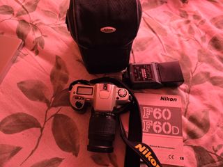 Cámara Reflex Nikon F60D