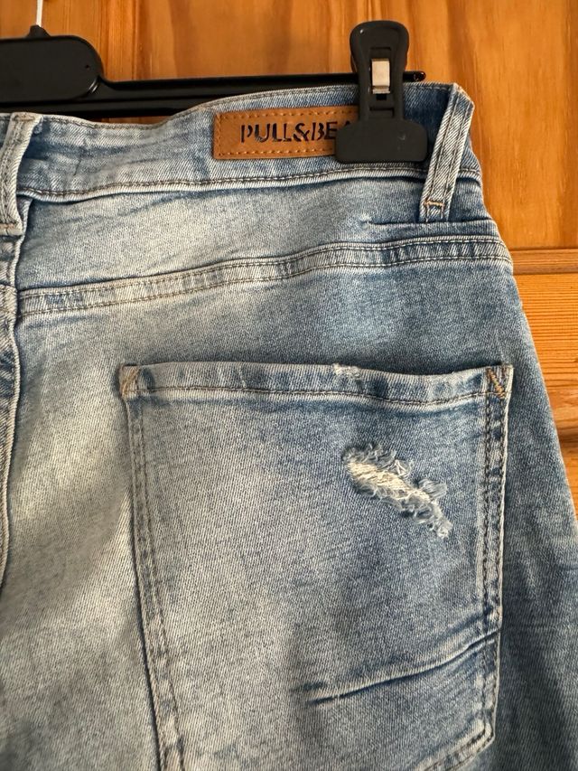 Pantalon vaquero pull and bear