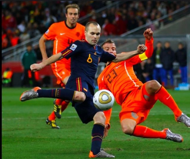 Cromo gol Iniesta España