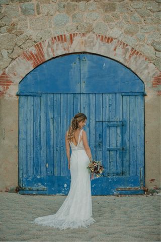 Precioso vestido novia Lillian West 66136