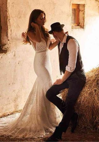 Precioso vestido novia Lillian West 66136