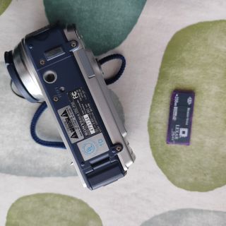 Macchina fotografica sony dsc-p50 con sd