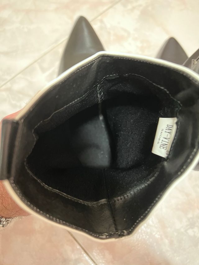 stivali modello cowboy neri e bianchi taglia 38