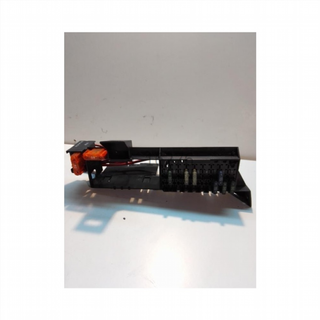 Caja de reles / fusibles Mercedes Benz Cla a_16276