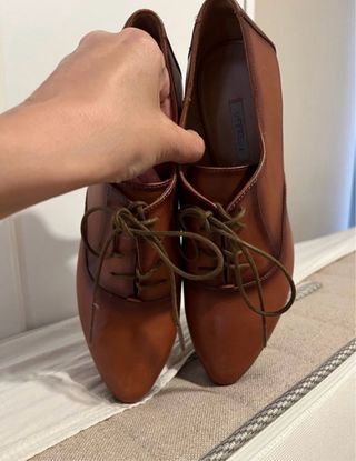 Zapatos de tacón de piel auténtica Uterque 37