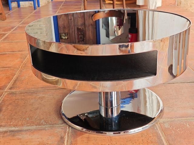 Mesa auxiliar década de los 70 ¿María Pergay?