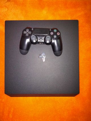 PS4 PRO + Mando DualShock 4