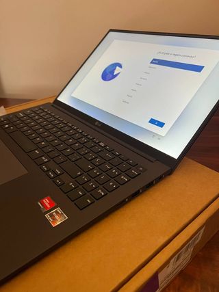 Portatil LG Ultra 16U70R 512GB Ryzen 7 16FHD Nuevo