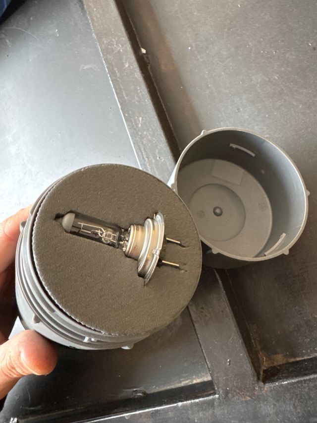 Estuche porta bombillas original bmw