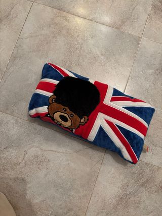 Cojín decorativo UK Teddy Bear