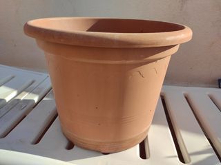 Maceta de plástico 