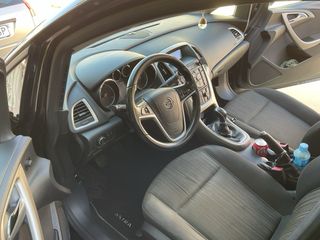 Opel Astra 2012