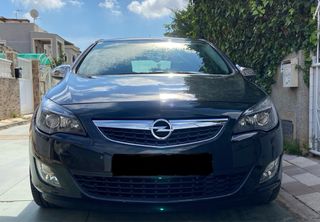 Opel Astra 2012