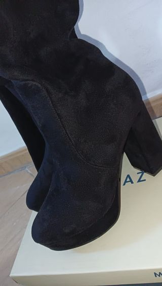 Botas altas negras