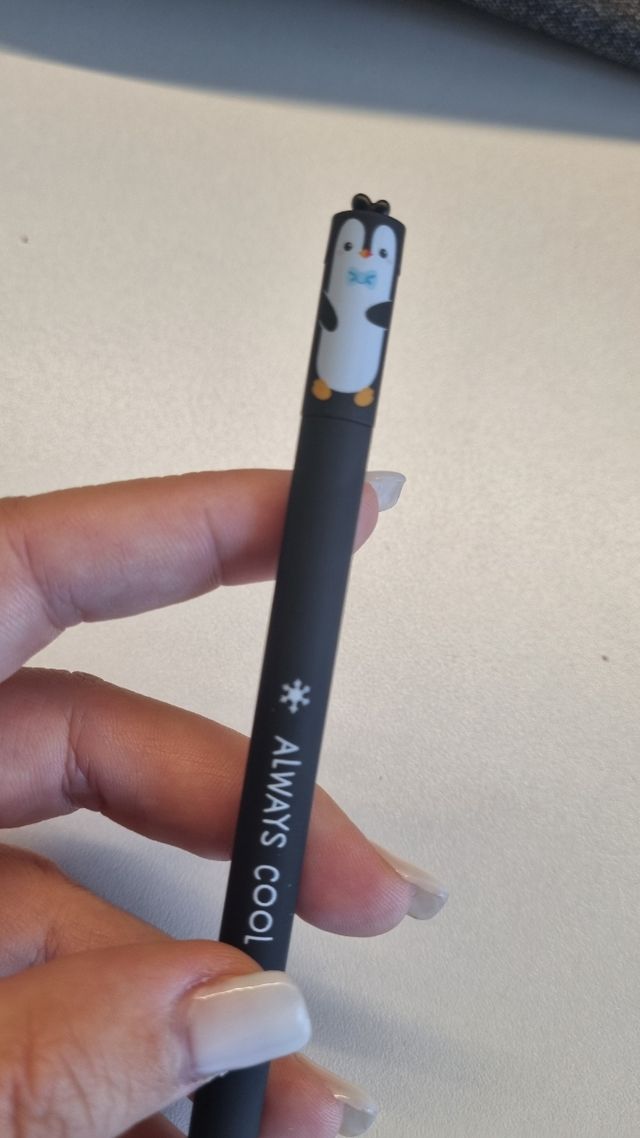 Caneta legami pinguim inverno 2024