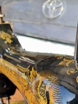 Máquina de coser antigua Singer