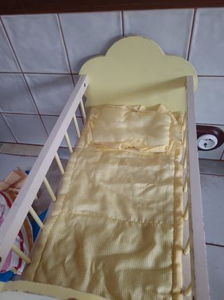 Cuna mecedora para Nenucos