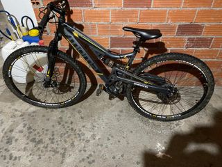 Bicicleta Moma doble suspensión