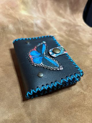 Cartera artesana cuero