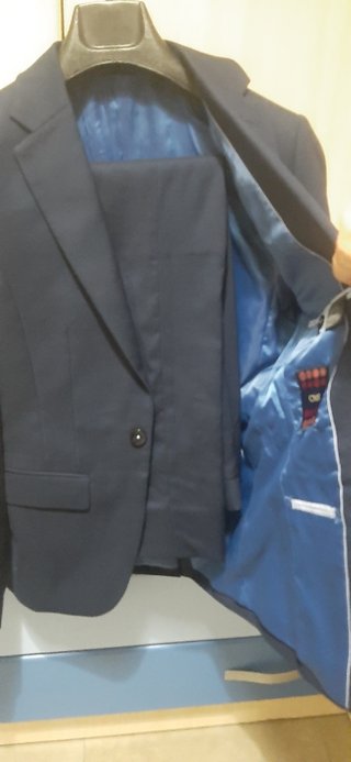 Traje azul marino