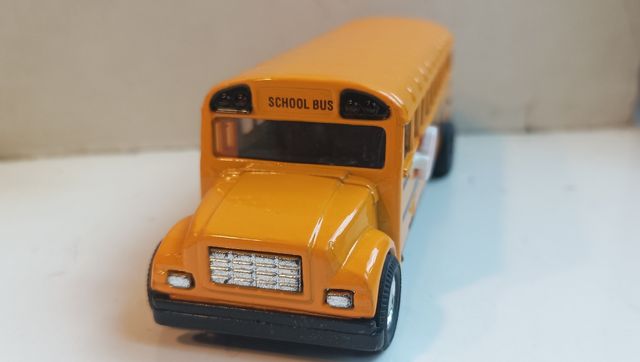 Gioco Scuolabus in metallo con frizione