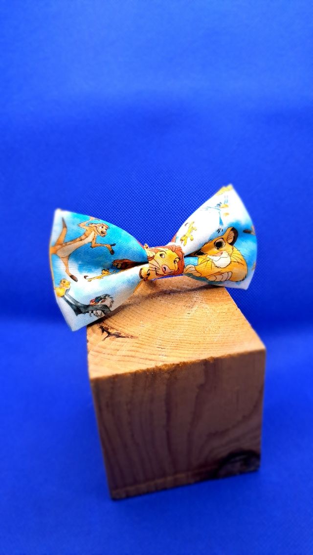 Pajarita Hecha a Mano - Handmade- disney