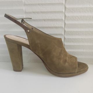 Zapatos nuevos Gloria Ortiz 