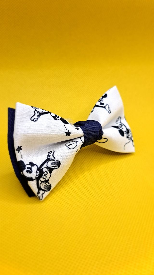 Pajarita Hecha a Mano - Mickey Disney