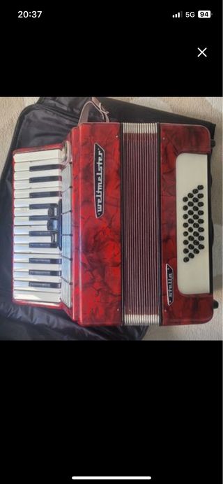 ACORDEON WELTMEISTER 32 BAJOS Y 3 VOCES