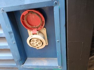 Generador eléctrico 20KVa insonorizado