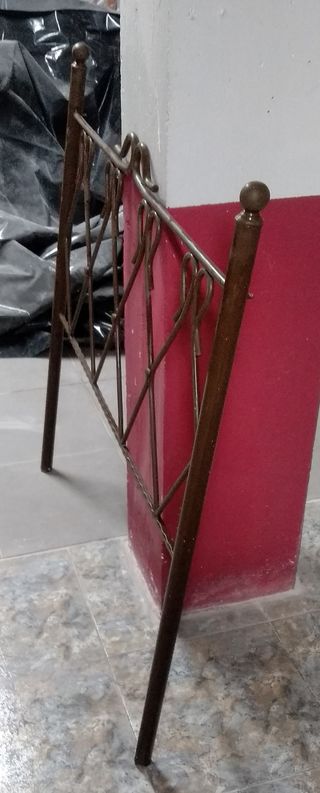 Cabecero macizo de forja (110 x117cm)