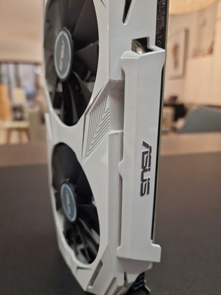 Tarjeta gráfica Asus GeForce GTX 1650