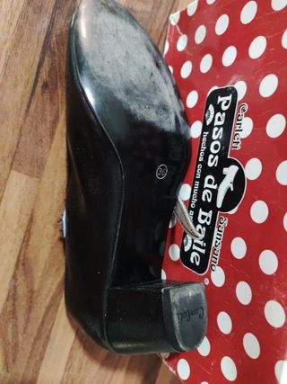 Zapatos sevillana