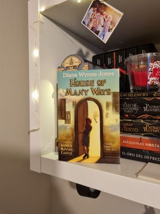 House of Many Ways (World of Howl, 3)